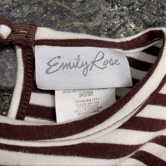 Emily Rose Thanksgiving outfit - Picture 3 of 7